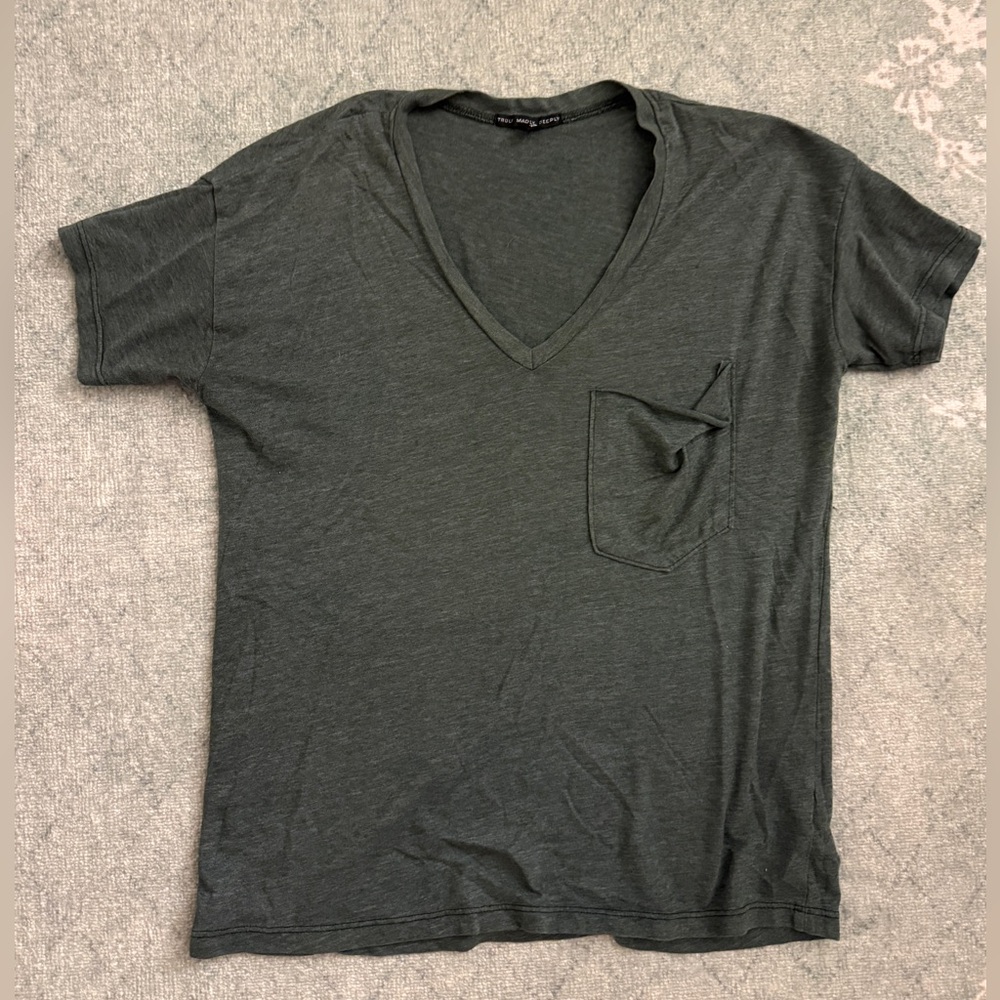 Truly madly deeply forest green v neck t with pocket